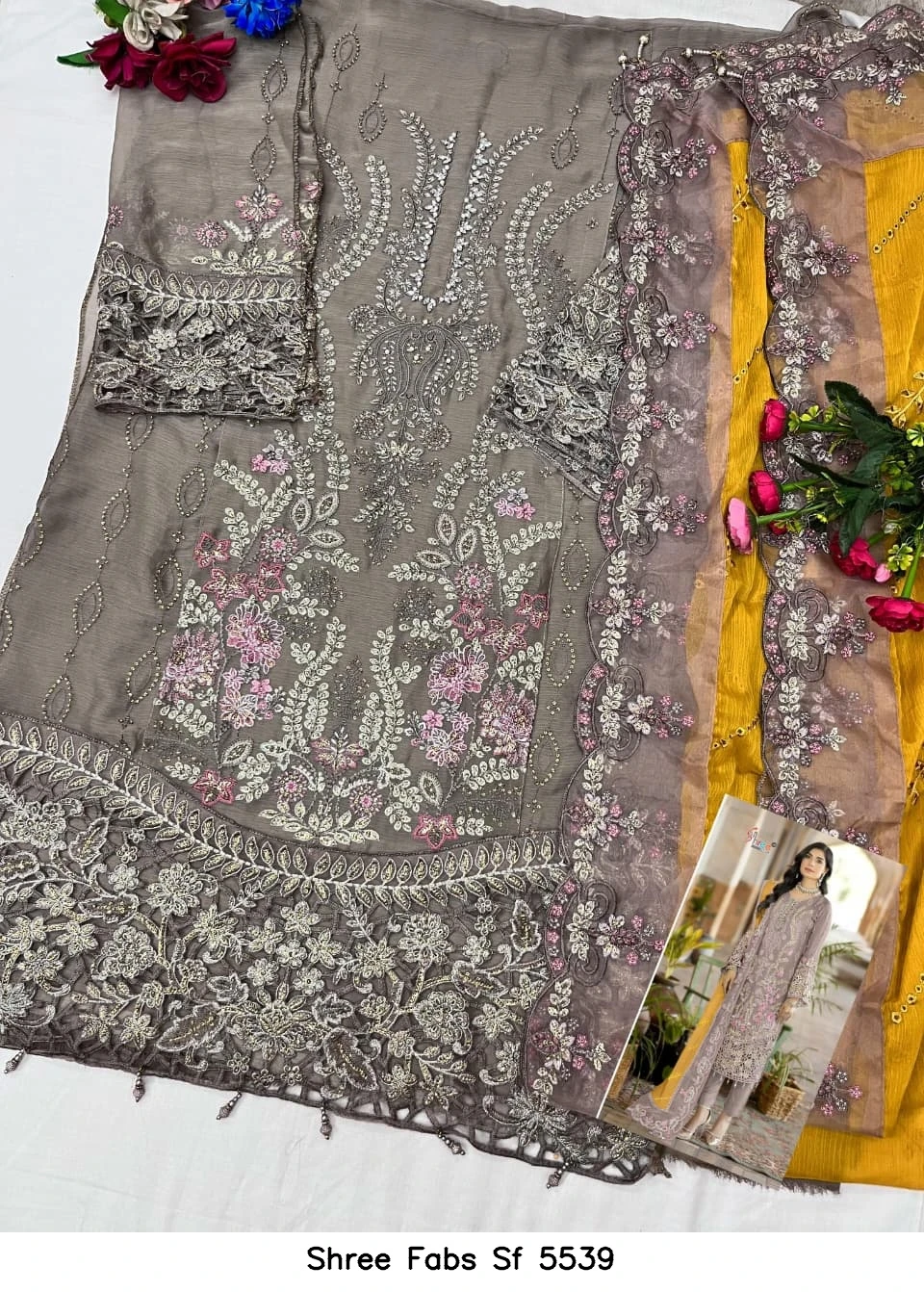 Shree Fabs Sf 5539