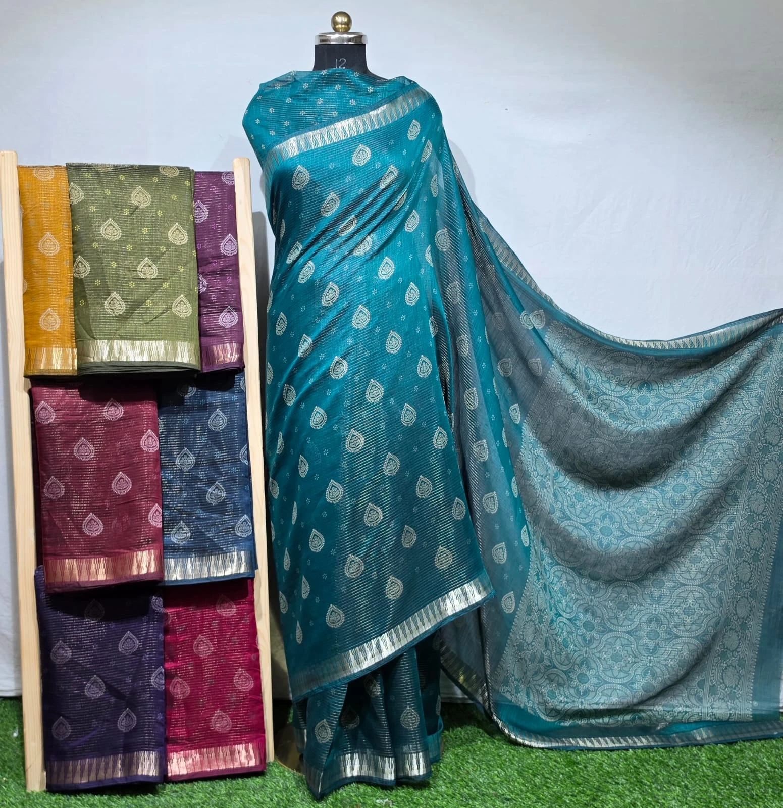 Wholesale Black Cotton Saree Jari Stiching Weaving Border