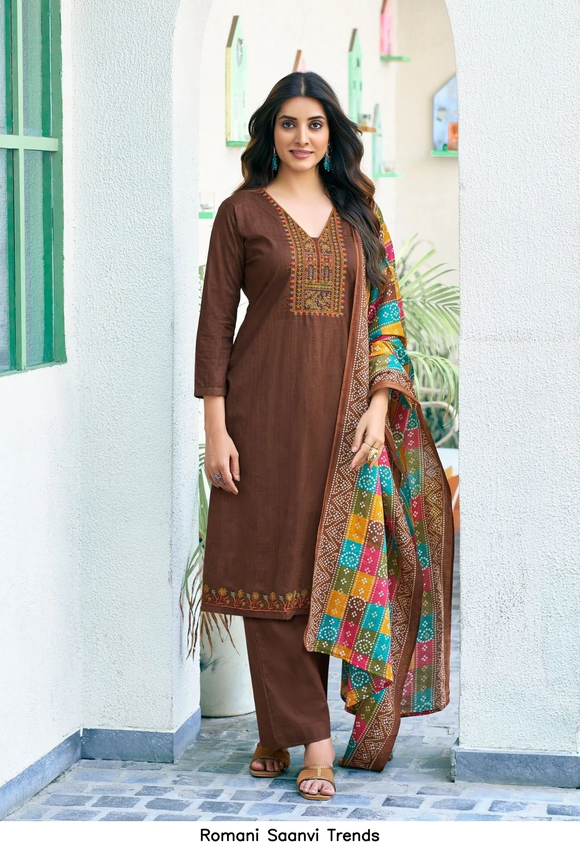 Romani Saanvi Trends