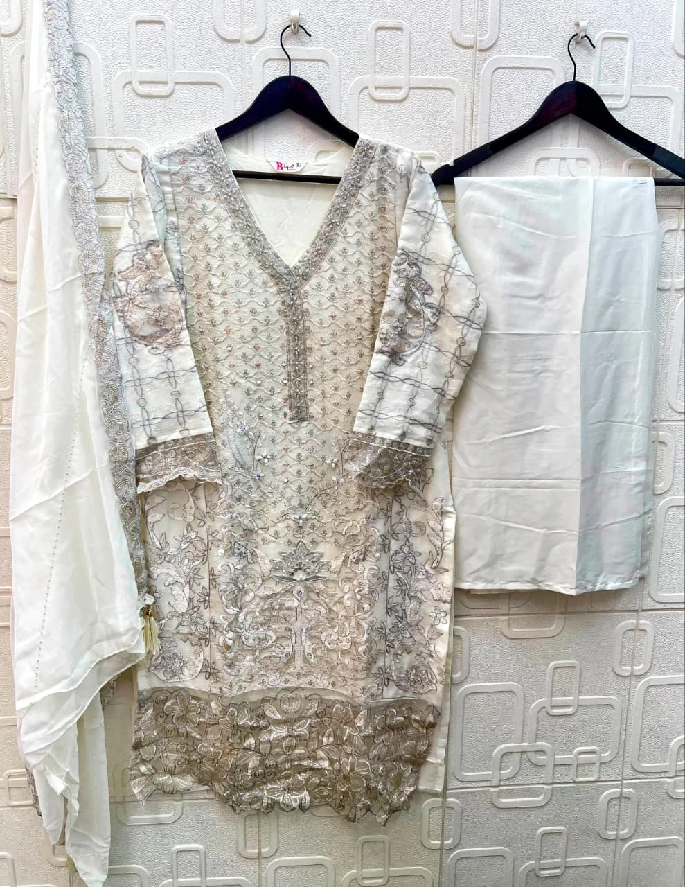 Bilqis B 285 ABCD — Pakistani Readymade Suits, Bilqis wholesale from Surat — view 1
