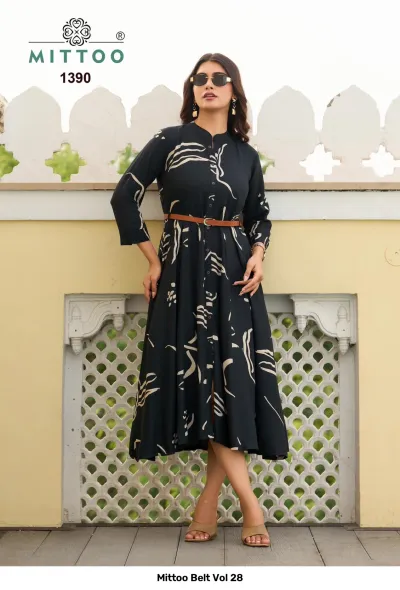 Mittoo Belt Vol 28, black kurti with white abstract line print, mandarin collar, and a brown waist belt.