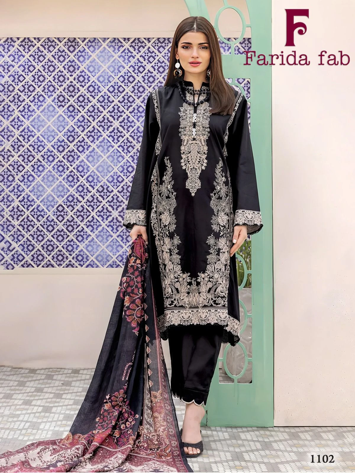 Farida Crimson Vol 11 4