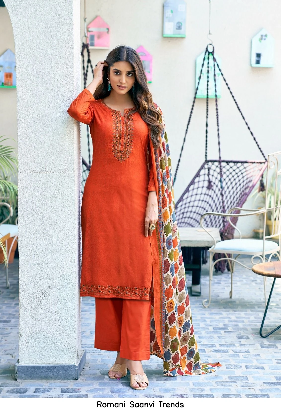 Romani Saanvi Trends 4