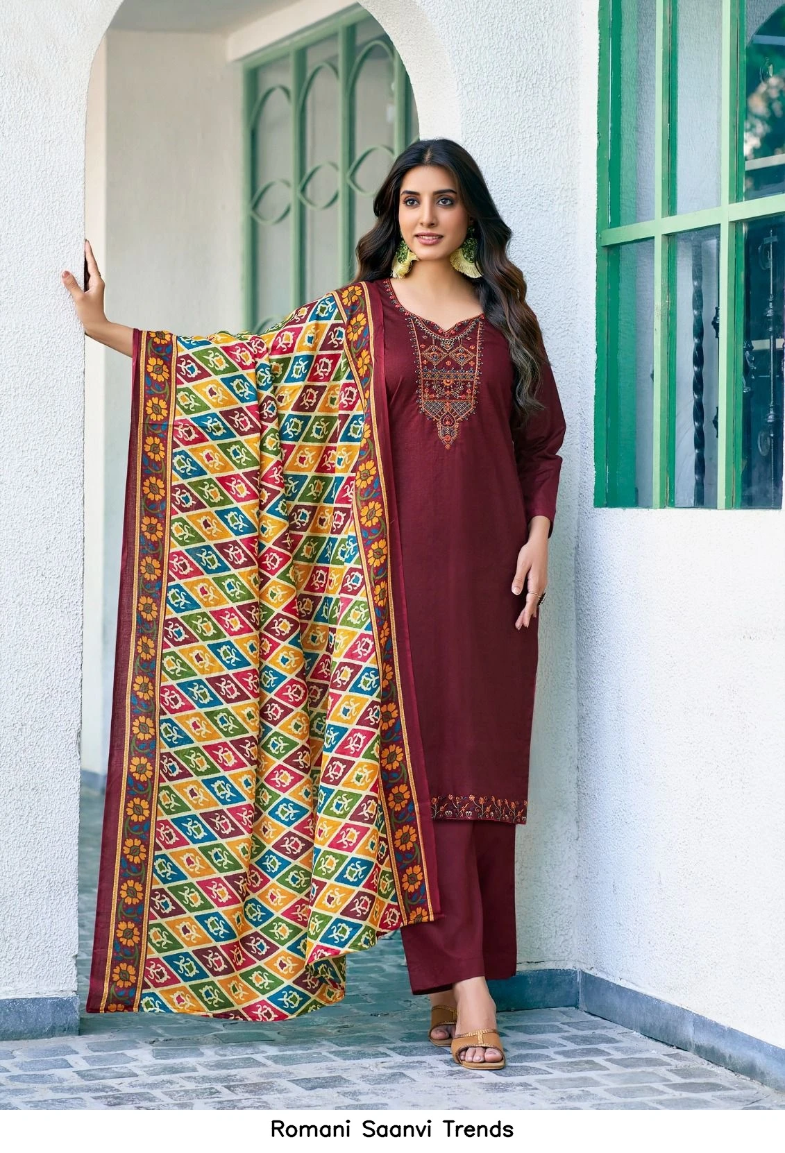 Romani Saanvi Trends 9